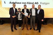 .l.: Alain Favey, Vorstand für Vertrieb und Marketing ŠKODA AUTO; Isabelle von Känel, Stv. Geschäftsleiterin Autohaus von Känel AG, Frutigen; Silvan von Känel, Verkaufsleiter Personenwagen Autohaus von Känel AG, Frutigen; Erich von Känel, Geschäftsleiter 